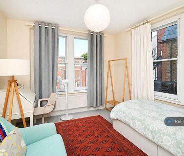 3 bedroom flat to rent - Photo 6