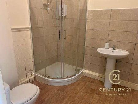 Embassey Building, Wellington Street, L19 - Photo 3