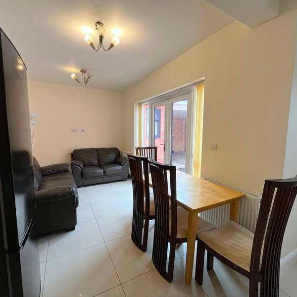 Abingdon Road, Clarendon Park, Leicester, LE2 - Photo 1