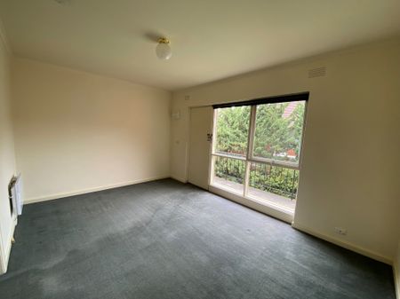 8 / 44 Munster Avenue, CARNEGIE - Photo 2