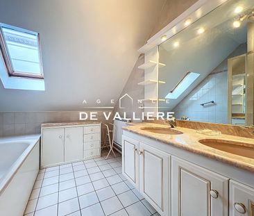 Location Appartement 3 pièces 80m² NANTERRE 92000 - Photo 3