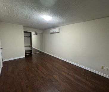 For Lease - 24 Grand river Court, Brampton, Ontario - Photo 1