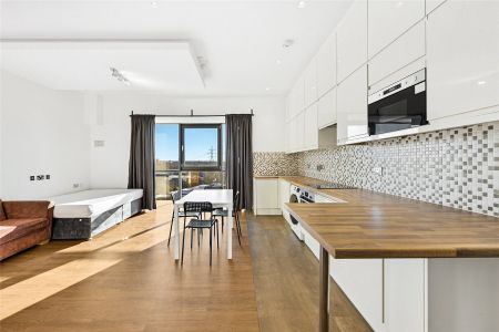 Weir Road, London, SW19 flat to rent - Photo 5