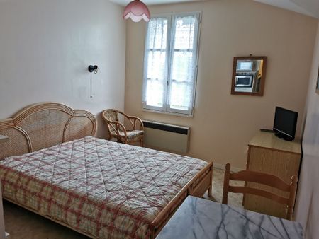 Location appartement 1 pièce, 19.00m², Rochefort - Photo 2