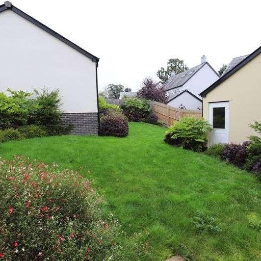 Weavers Road, Newton Abbot, TQ13 - Photo 1
