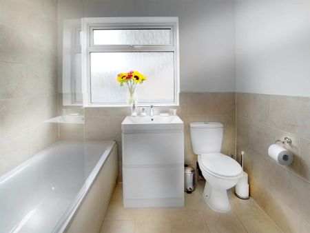 2 Bed, Apartment - Photo 5