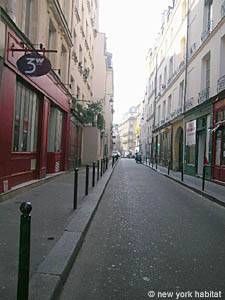 Logement à Paris, Location meublée - Photo 2