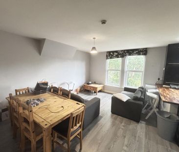 14 Bainbridge Road Upstairs, Leeds, LS6 3AD - Photo 1