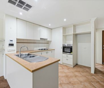 Two-Bedroom Villa in Gated Port Bouvard Island with a Boat Pen! - Photo 4