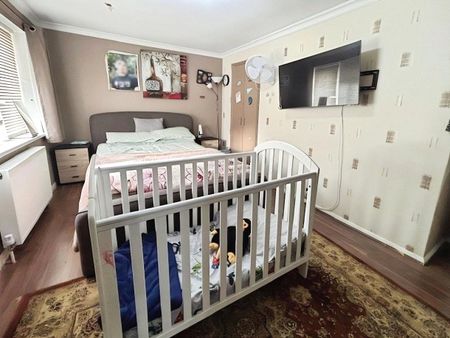 South Road, Feltham, TW13 6UE - Photo 5