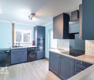 3 bedroom terraced house to rent - Photo 3