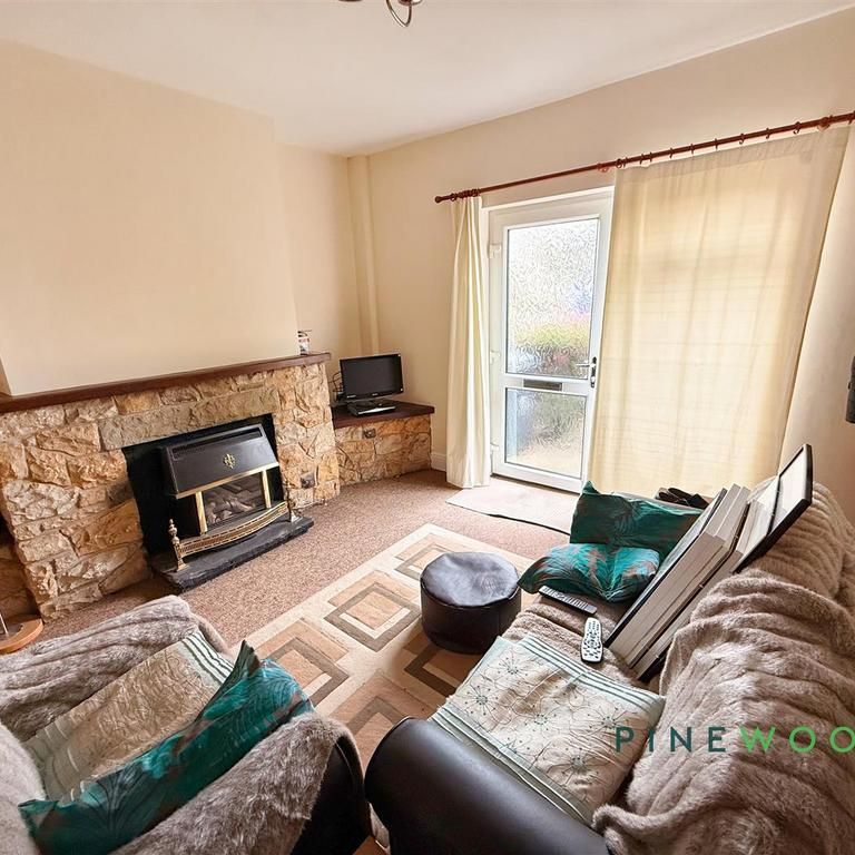2 bedroom semi-detached house to rent - Photo 1