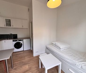 Location Appartement 1 pièce 15m² LES SABLES D’OLONNE 85340 - Photo 2