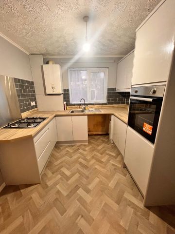 3 Bed Terraced House, Mossgate, LE3 - Photo 5