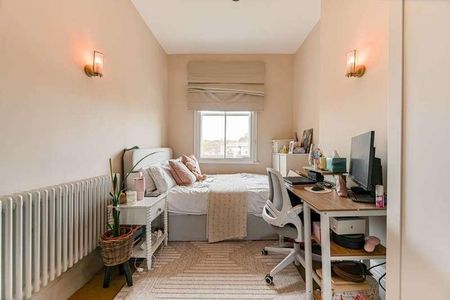 Flat, Sinclair Road, Olympia, W14 - Photo 5