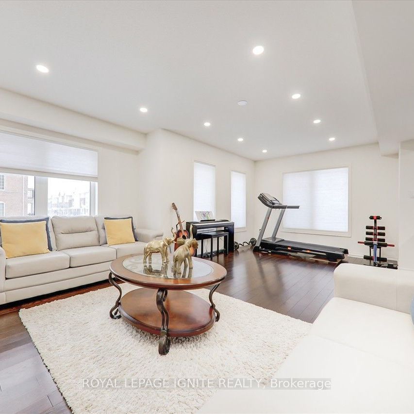 For Lease - 27 Devineridge Avenue, Ajax, Ontario - Photo 1