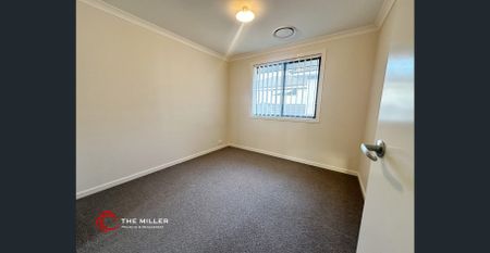 Modern House right next to Shopping Centre! - Photo 3