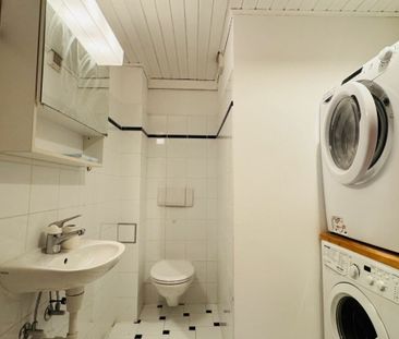 Gepflegte 2.5-Zimmer-Maisonette mit Garten & eigener WM/TU im 2-Fam... - Photo 3