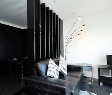 Studio to rent - Photo 1