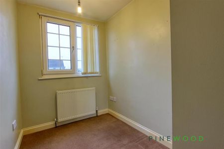 3 bedroom semi-detached house to rent - Photo 5
