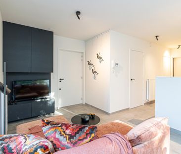 Gelijkvloers appartement inclusief tuin en parking - Photo 2