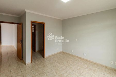 Quadra 3 - Casa com 2 pavimentos e área gourmet no Sobradinho - DF - Foto 4
