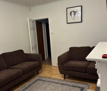 2 bedroom house on Freeburn Causeway, CV4 8FP area - Photo 1