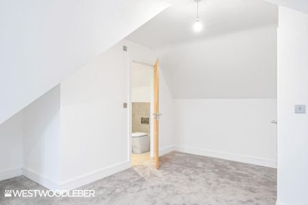 3 bedroom terraced house to rent - Photo 3