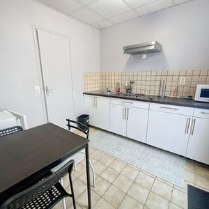 Appartement à louer - REIMS -RUE DE NICE - Photo 2