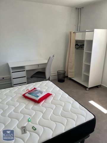 Location Appartement 1 pièce 11m² POITIERS 86000 - Photo 2