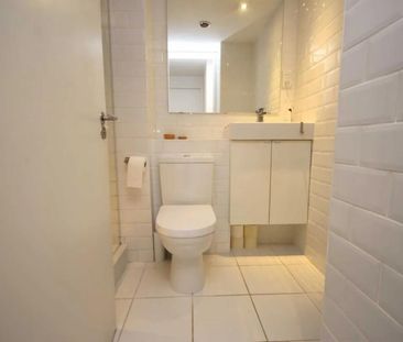 1 bedroom Flat To Let Total Size: 732 SQ FT - Photo 2