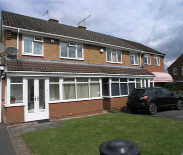 3 bedroom semi-detached house to rent - Photo 5