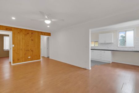 10 Woodward Avenue, Wyong, NSW 2259 - Photo 5