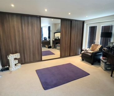 4 bedroom detached house to rent - Photo 5
