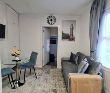 1 Bed Flat, Harrow Road, NW10 - Photo 6