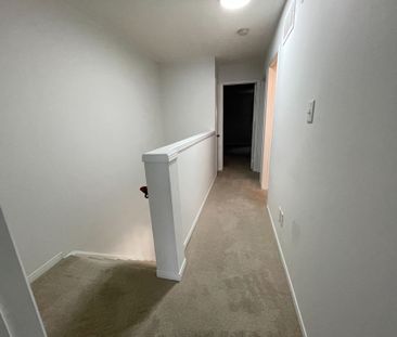 For Lease - 689 Four Winds Way Unit# 28, Mississauga, Ontario - Photo 4