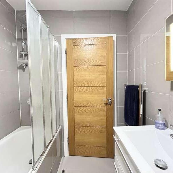 Adams Yard, Hertford, SG14 - Photo 1