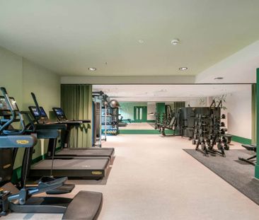 The Oakgate, KT22 7RZ, Surrey - Photo 6