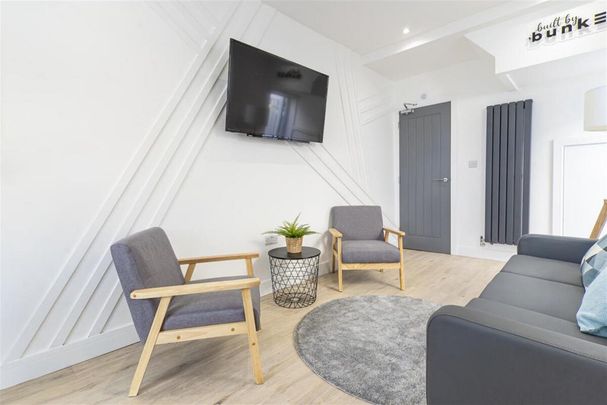 5 bedroom house to rent - Photo 1