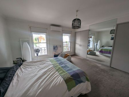 South Melbourne - Photo 2