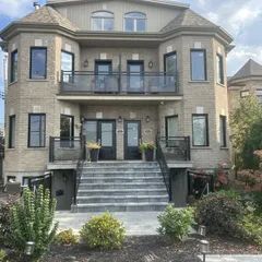 1 room apartment of 92m² in Montreal - Photo 2