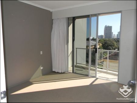 Spacious Pet Friendly unit for rent - Photo 5