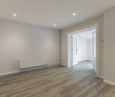 4 bedroom bungalow to rent - Photo 3