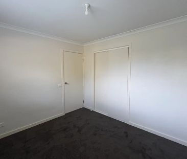 WELL PRESENTED TWO BEDROOM FRONT FACING UNIT! - Photo 5