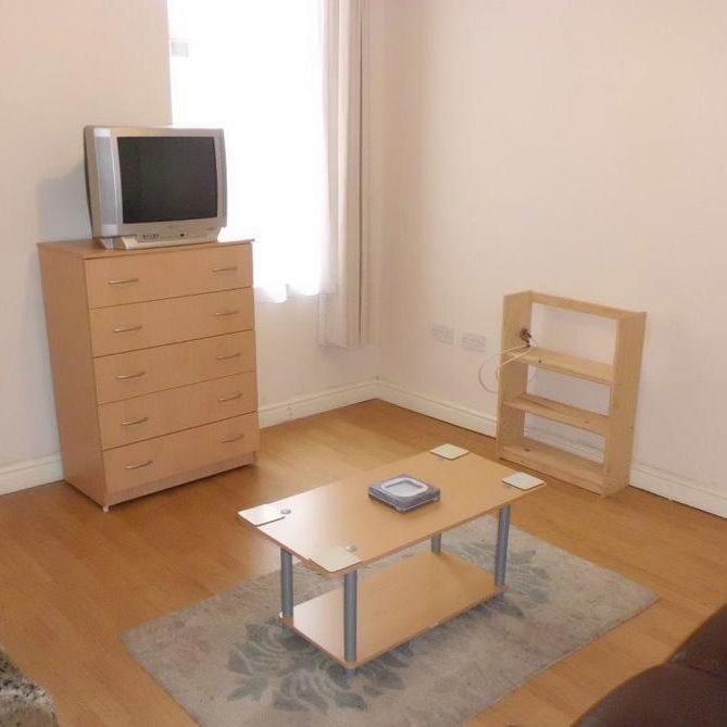 4 bedroom house to rent - Photo 1