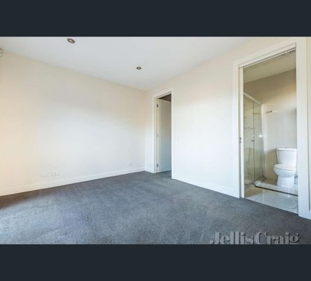 2/86 Wingate Street, Bentleigh East, Vic 3165 - Photo 1