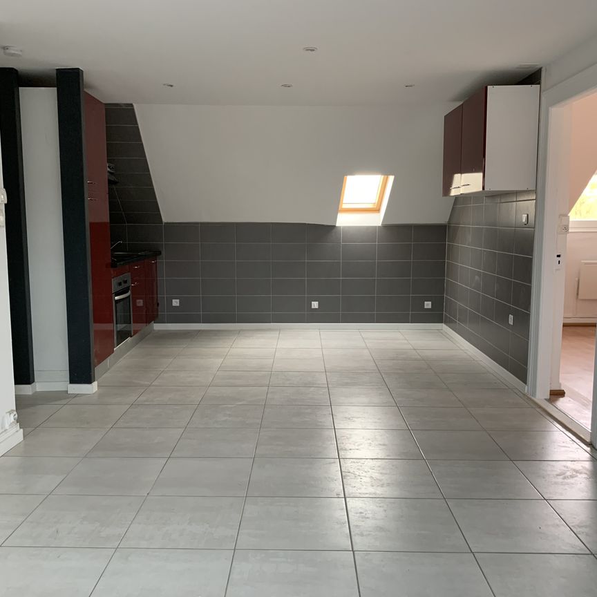 Location Appartement 4 pièces 60m² SARREGUEMINES 57200 - Photo 1