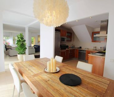 4 room luxury House for rent in Sitges, Catalonia - Photo 5