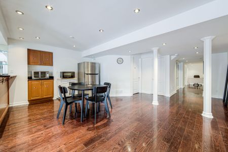 For Lease - 23 Casa Grande Street, Richmond Hill, Ontario - Photo 2