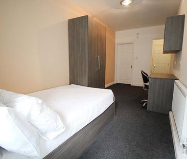 3 bedroom apartment to rent - Photo 1